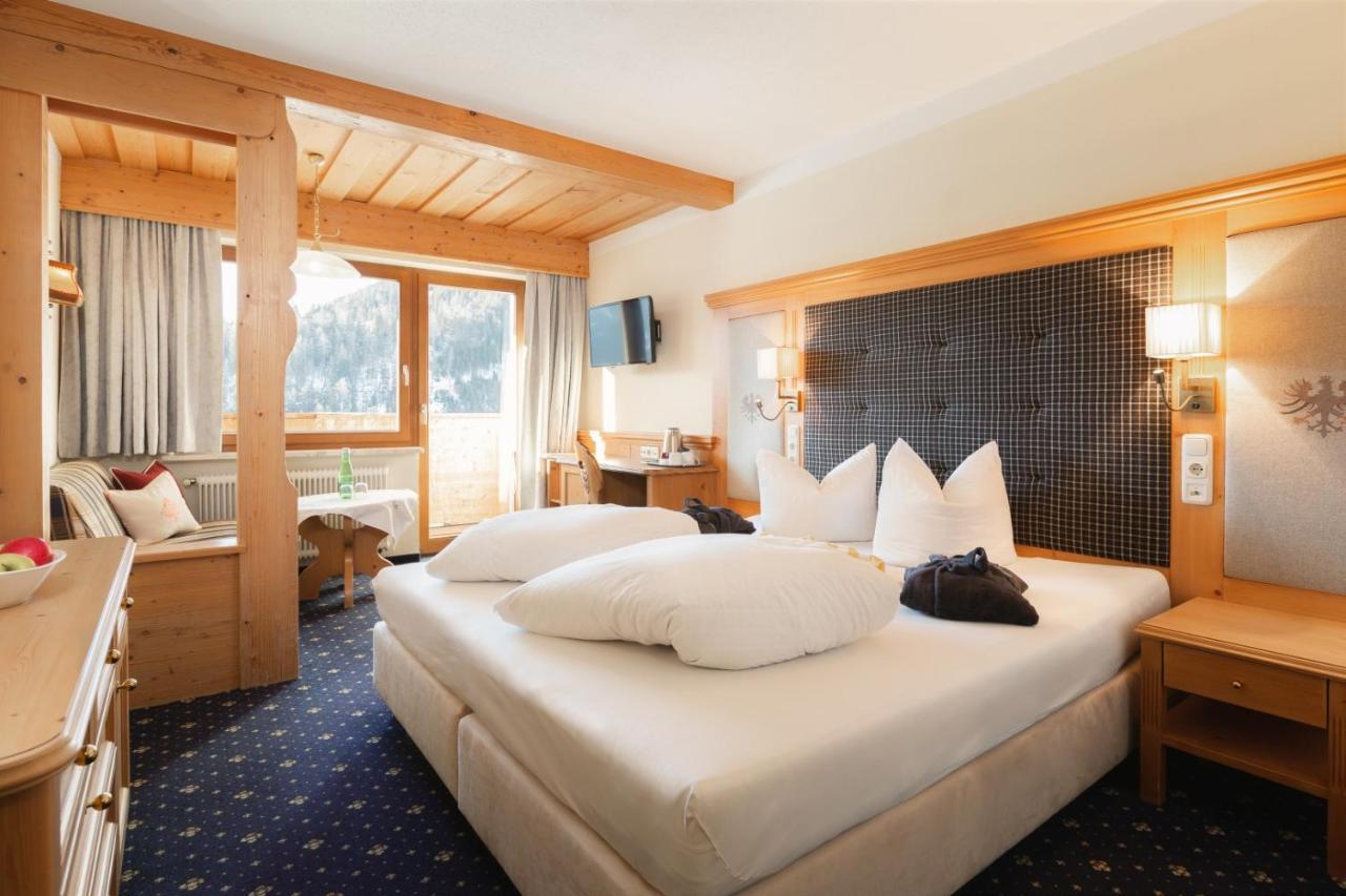 Familienhotel Adler Serfaus Kamer foto